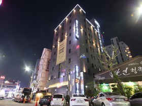 Hotel Stay 53
