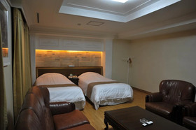 Palace Tourist Hotel