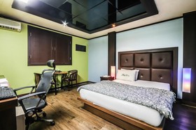 Plus Motel