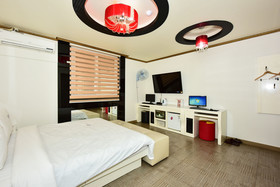 Queen Hotel