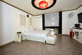 Queen Hotel