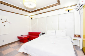 Queen Hotel