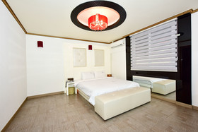 Queen Hotel