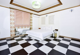 Queen Hotel