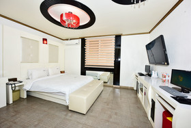Queen Hotel