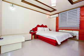 Queen Hotel