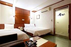 All-In Hotel