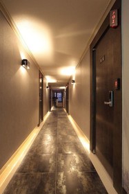 Art 1 Hotel