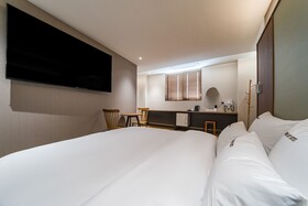 Brown Dot Hotel Eurwangri