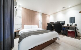 Brown Dot Incheon Juan Branch