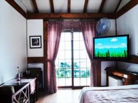 Casamia Sunset Pension