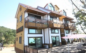 Daebudo Rainbow Pension