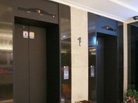 D Day Hotel
