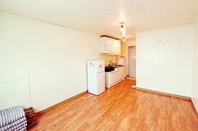 Eurwangni Marine Camp Pension