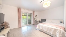 Ganghwa Giverny Spa Pension