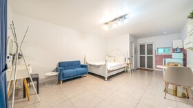 Ganghwa Giverny Spa Pension