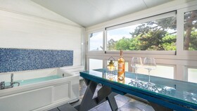 Ganghwa Giverny Spa Pension