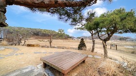 Ganghwa Nadeulgilheulgjib