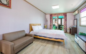 Ganghwa White Stone Pension