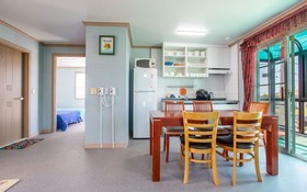 Ganghwa White Stone Pension