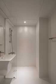Glam Hotel