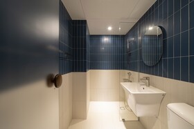 Glam Hotel