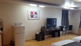 Incheon Airport Gogo House