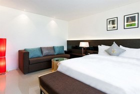 Golden Hotel