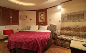 Goodstay With Hotel