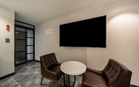 Grand Motel