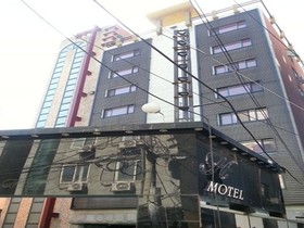 H Castle