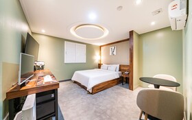 Hotel Juno