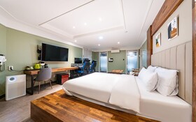Hotel Juno