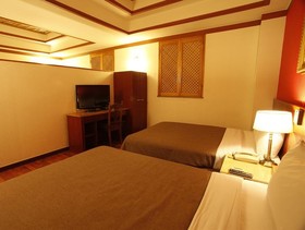 Incheon Airport Queen