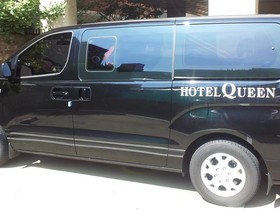 Incheon Airport Queen