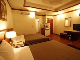 Incheon Airport Queen