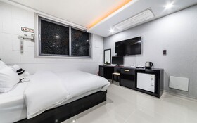 Incheon Crystal Hotel