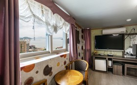 Incheon Hill House