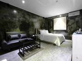 One Night Two Day Hotel