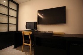 R. Lee Suite Hotel Ganseok