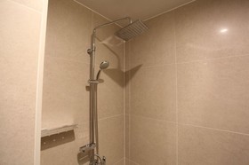 R. Lee Suite Hotel Ganseok