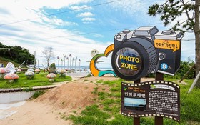 Seokmodo Beach White House Pension