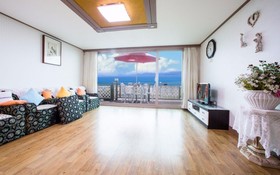 Seokmodo White Wing Pension