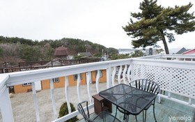 Seonjedo Iris Pension
