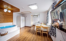 Seonjedo Iris Pension