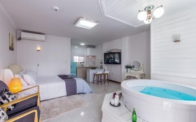 Seonjedo Iris Pension