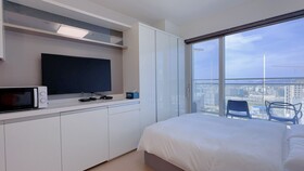 Shine Hotel