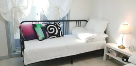 W Premium Airport Guesthouse