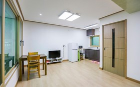 Four Seasons Pension Jecheon