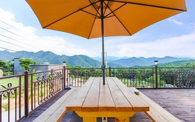 Four Seasons Pension Jecheon
